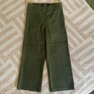 Lulu's Olive Green Cropped Trouser Pants | Size Small
